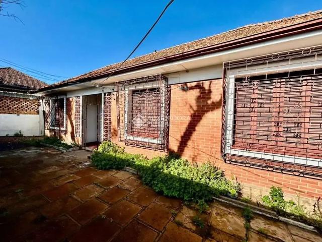 Casa aluguel em Região Geográfica Imediata de Porto Alegre, Região Metropolitana de Porto Alegre