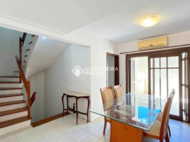 Casa aluguel em Tristeza, Porto Alegre