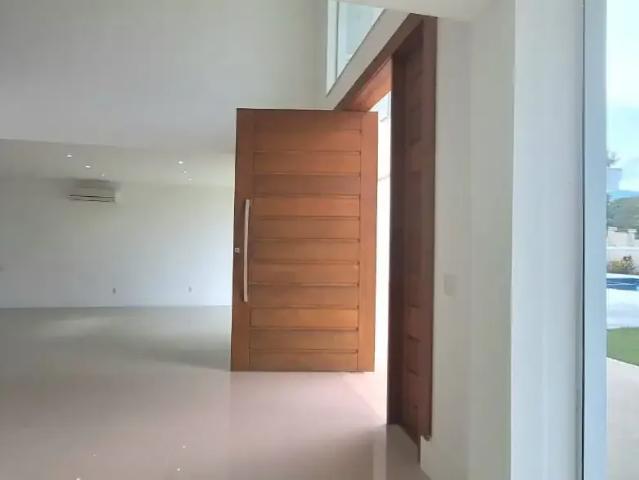 Casa aluguel em Região Geográfica Imediata do Rio de Janeiro, Região Metropolitana do Rio de Janeiro