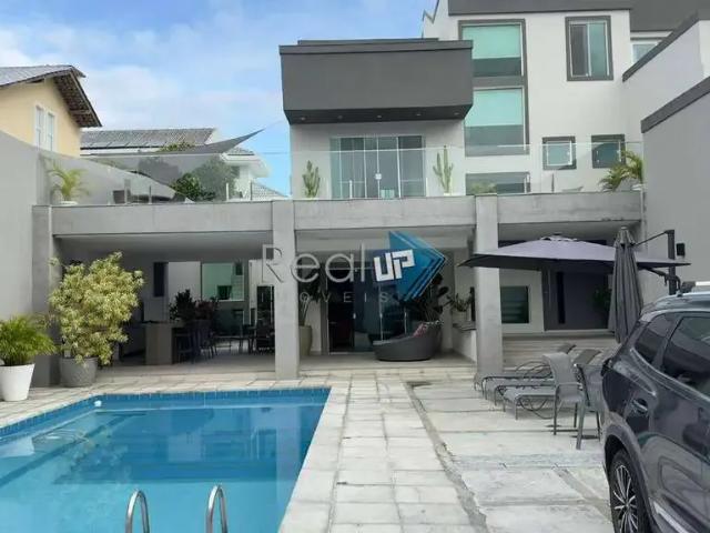 Casa aluguel em Região Geográfica Imediata do Rio de Janeiro, Região Metropolitana do Rio de Janeiro
