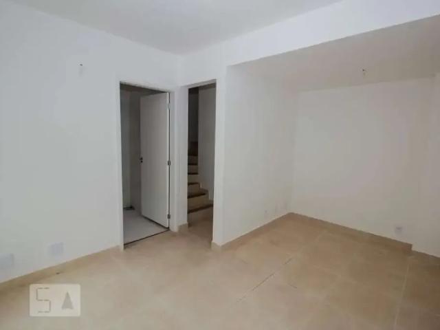 Casa aluguel em Região Geográfica Imediata do Rio de Janeiro, Região Metropolitana do Rio de Janeiro