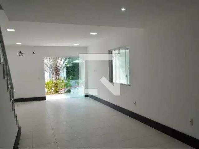 Casa aluguel em Região Geográfica Imediata do Rio de Janeiro, Região Metropolitana do Rio de Janeiro