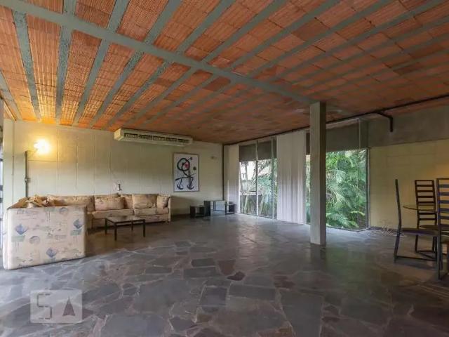 Casa aluguel em Região Geográfica Imediata do Rio de Janeiro, Região Metropolitana do Rio de Janeiro