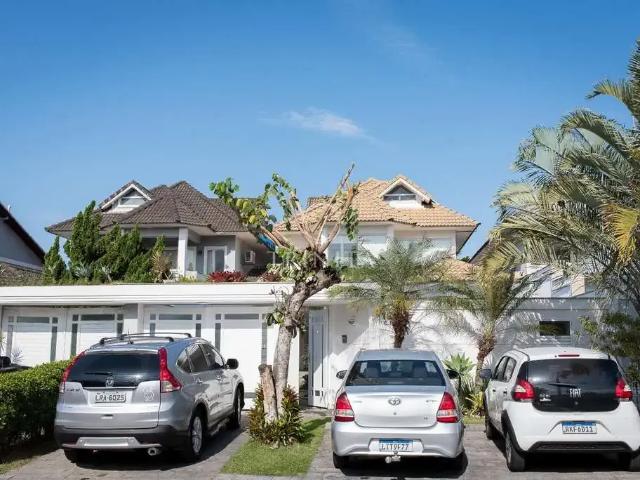 Casa aluguel em Região Geográfica Imediata do Rio de Janeiro, Região Metropolitana do Rio de Janeiro