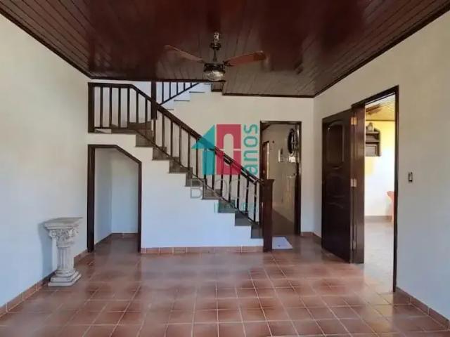 Casa aluguel em Região Geográfica Imediata do Rio de Janeiro, Região Metropolitana do Rio de Janeiro