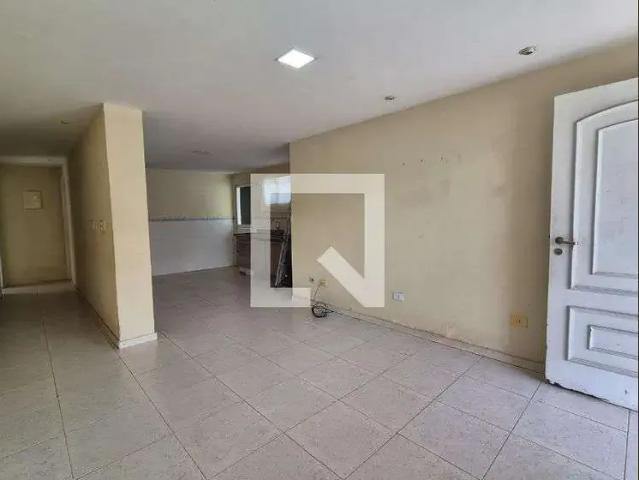 Casa aluguel em Região Geográfica Imediata do Rio de Janeiro, Região Metropolitana do Rio de Janeiro