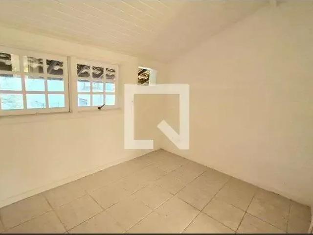 Casa aluguel em Região Geográfica Imediata do Rio de Janeiro, Região Metropolitana do Rio de Janeiro