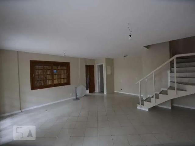Casa aluguel em Região Geográfica Imediata do Rio de Janeiro, Região Metropolitana do Rio de Janeiro