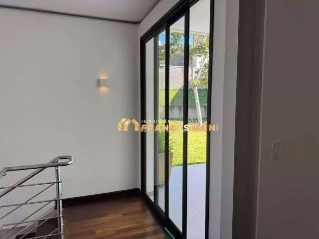 Casa aluguel em Região Imediata de São José dos Campos, Região Metropolitana do Vale do Paraíba e Litoral Norte