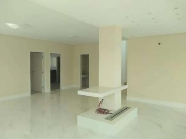 Casa aluguel em Região Imediata de São José dos Campos, Região Metropolitana do Vale do Paraíba e Litoral Norte