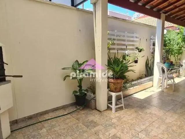 Casa aluguel em Região Imediata de São José dos Campos, Região Metropolitana do Vale do Paraíba e Litoral Norte