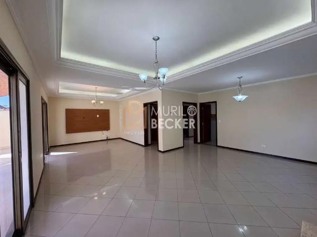 Casa aluguel em Região Imediata de São José dos Campos, Região Metropolitana do Vale do Paraíba e Litoral Norte