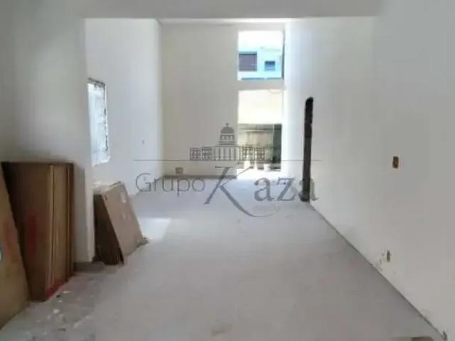 Casa aluguel em Região Imediata de São José dos Campos, Região Metropolitana do Vale do Paraíba e Litoral Norte