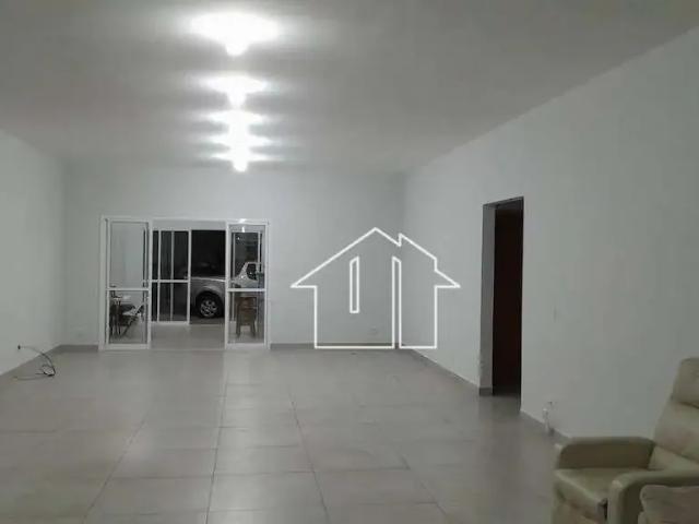 Casa aluguel em Região Imediata de São José dos Campos, Região Metropolitana do Vale do Paraíba e Litoral Norte