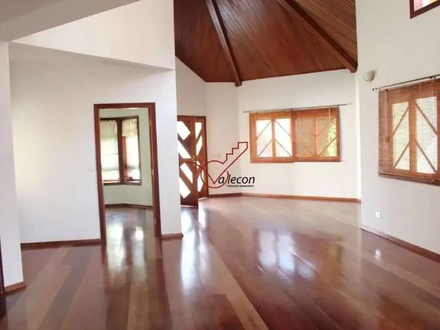 Casa aluguel em Região Imediata de São José dos Campos, Região Metropolitana do Vale do Paraíba e Litoral Norte