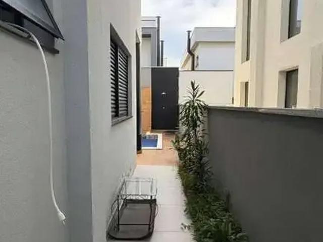 Casa aluguel em Região Imediata de São José dos Campos, Região Metropolitana do Vale do Paraíba e Litoral Norte