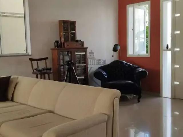 Casa aluguel em Região Imediata de São José dos Campos, Região Metropolitana do Vale do Paraíba e Litoral Norte