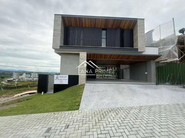 Casa aluguel em Região Imediata de São José dos Campos, Região Metropolitana do Vale do Paraíba e Litoral Norte