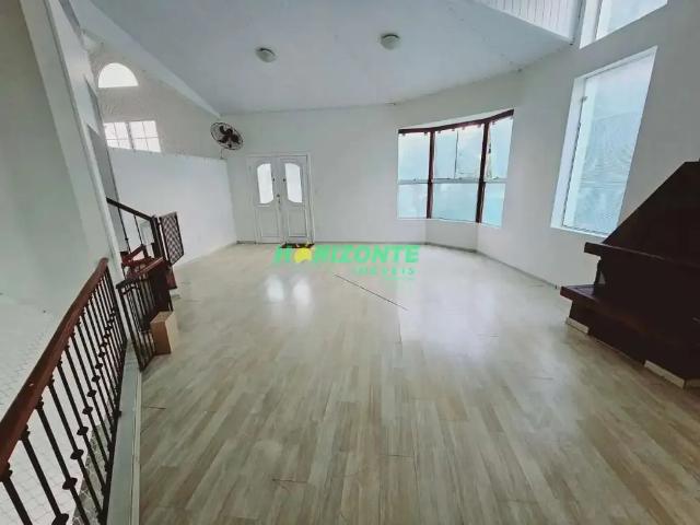 Casa aluguel em Região Imediata de São José dos Campos, Região Metropolitana do Vale do Paraíba e Litoral Norte