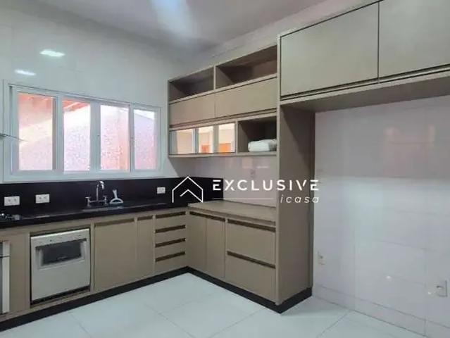 Casa aluguel em Região Imediata de São José dos Campos, Região Metropolitana do Vale do Paraíba e Litoral Norte