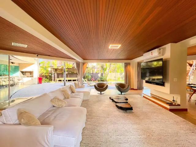 Casa aluguel em Região Imediata de Caraguatatuba-Ubatuba-São Sebastião, Região Metropolitana do Vale do Paraíba e Litoral Norte