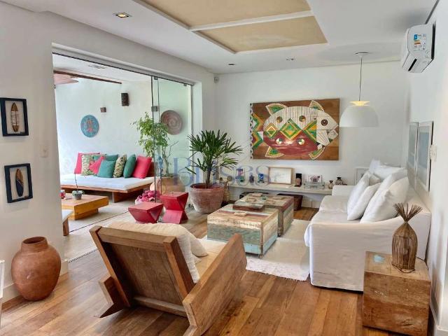Casa aluguel em Região Imediata de Caraguatatuba-Ubatuba-São Sebastião, Região Metropolitana do Vale do Paraíba e Litoral Norte
