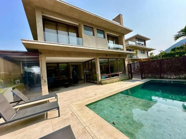 Casa aluguel em Região Imediata de Caraguatatuba-Ubatuba-São Sebastião, Região Metropolitana do Vale do Paraíba e Litoral Norte