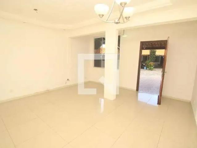 Casa aluguel em Região Geográfica Imediata de Salvador, Região Metropolitana de Salvador