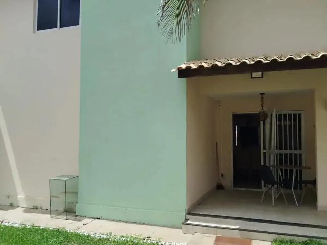 Casa aluguel em Região Geográfica Imediata de Salvador, Região Metropolitana de Salvador