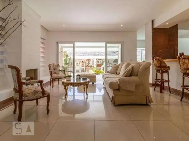 Casa aluguel em Santana de Parnaíba, Barueri