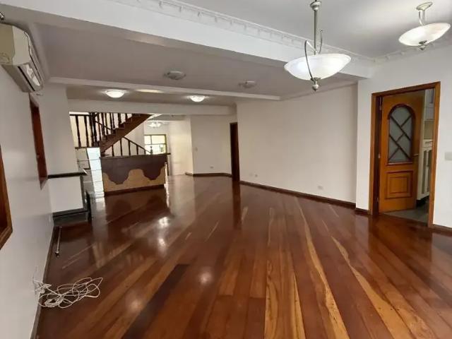 Casa aluguel em Região Imediata de São Paulo, Região Metropolitana de São Paulo