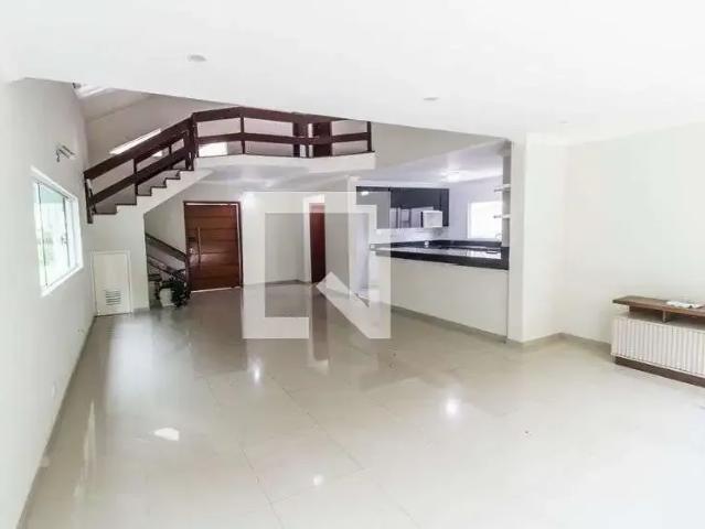 Casa aluguel em Região Imediata de São Paulo, Região Metropolitana de São Paulo