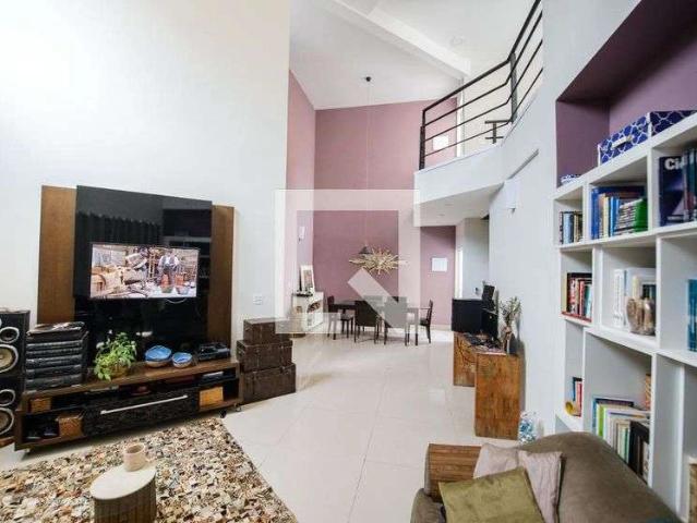 Casa aluguel em Região Imediata de Taubaté-Pindamonhangaba, Região Metropolitana do Vale do Paraíba e Litoral Norte
