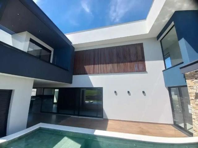 Casa aluguel em Região Imediata de Taubaté-Pindamonhangaba, Região Metropolitana do Vale do Paraíba e Litoral Norte