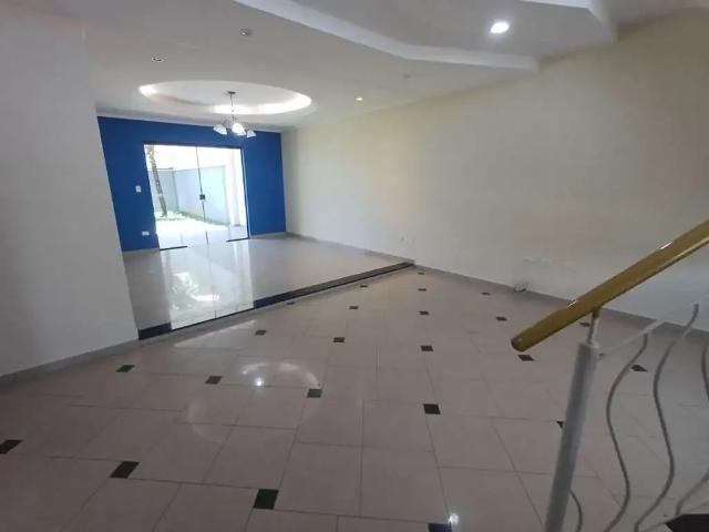 Casa aluguel em Região Imediata de Taubaté-Pindamonhangaba, Região Metropolitana do Vale do Paraíba e Litoral Norte