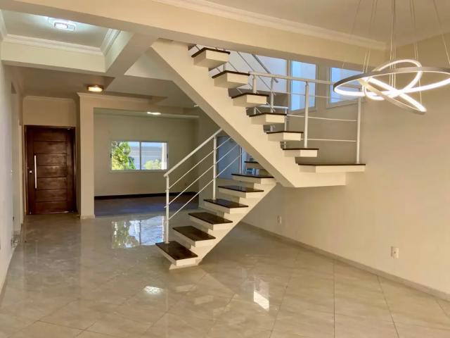 Casa aluguel em Região Imediata de Taubaté-Pindamonhangaba, Região Metropolitana do Vale do Paraíba e Litoral Norte