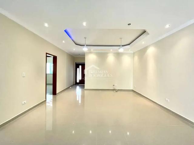 Casa aluguel em Região Imediata de Taubaté-Pindamonhangaba, Região Metropolitana do Vale do Paraíba e Litoral Norte