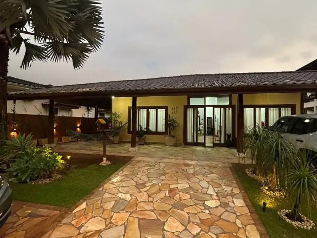 Casa aluguel em Ubatuba, Região Geográfica Intermediária de São José dos Campos