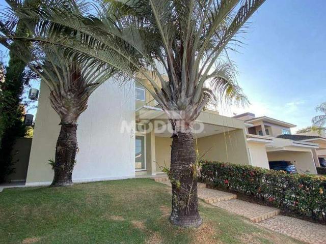 Casa aluguel em Condomínio Jardins Barcelona, Uberlândia
