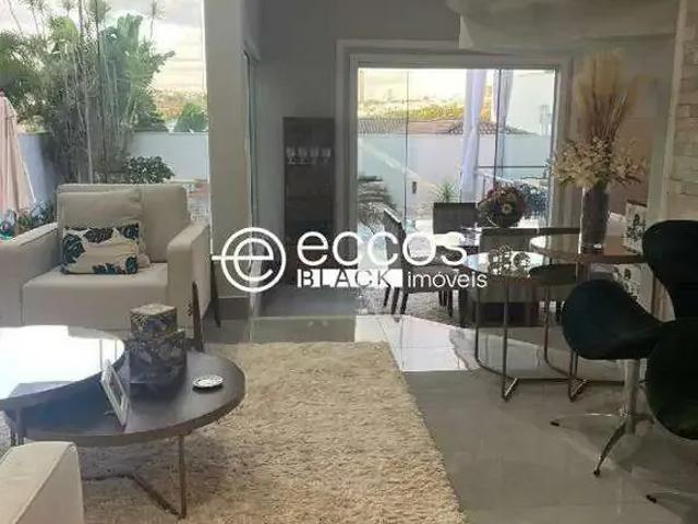 Casa aluguel em Condomínio Jardins Barcelona, Uberlândia