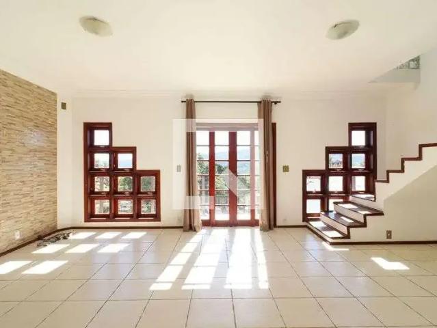 Casa aluguel em Região Imediata de Itapeva, Itapeva
