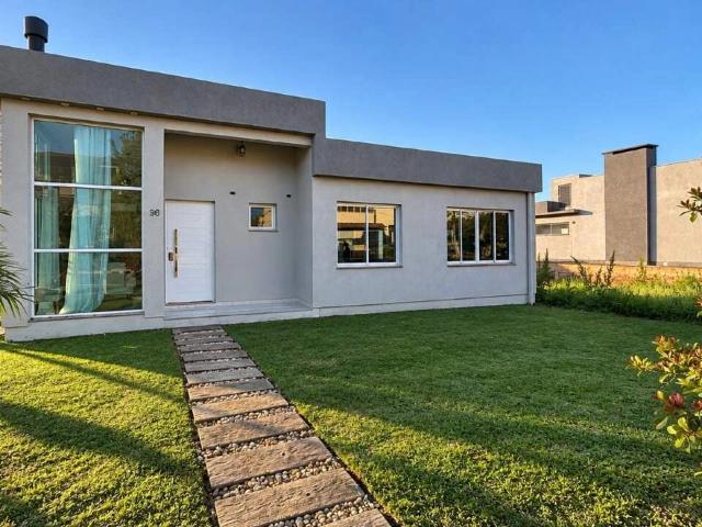 Casa aluguel em Região Geográfica Imediata de Porto Alegre, Região Metropolitana de Porto Alegre