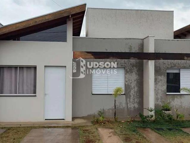 Casa venda em Agudos