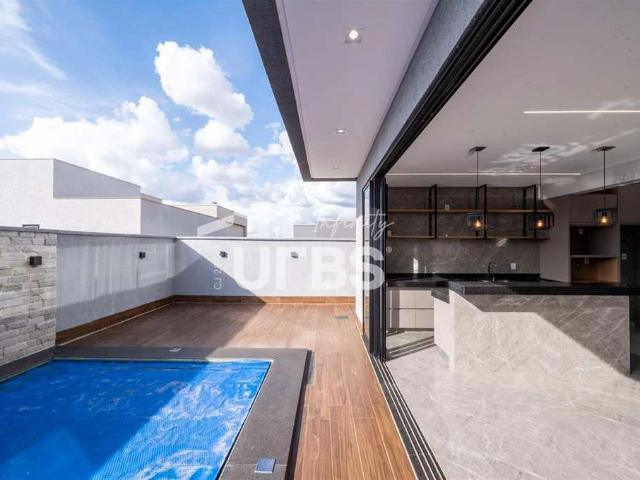 Casa venda em Jardim Cristal, Aparecida de Goiânia