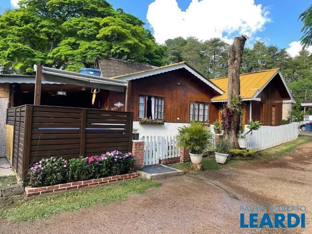 Casa venda em Atibaia
