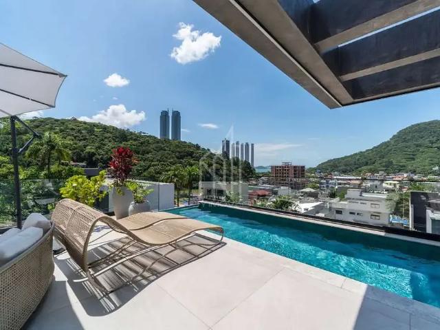 Casa venda em Região Geográfica Imediata de Itajaí, Balneario Camboriú