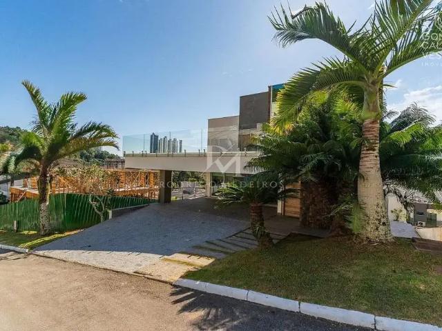 Casa venda em Região Geográfica Imediata de Itajaí, Balneario Camboriú