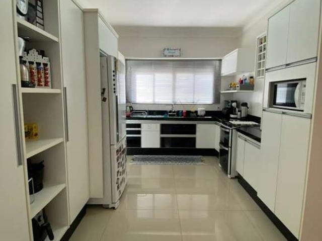 Casa venda em Região Imediata de Bauru, Bauru