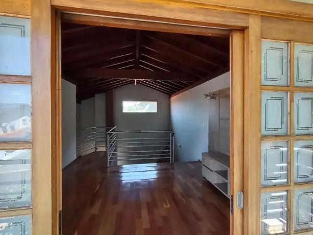 Casa venda em Região Imediata de Bauru, Bauru
