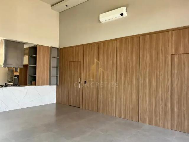 Casa venda em Região Imediata de Bauru, Bauru